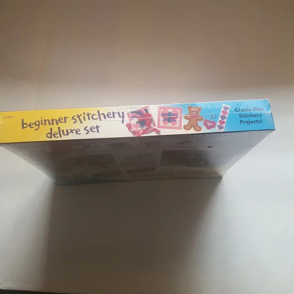 Quincrafts Beginner Stitchery Deluxe Set Needlepoint Cross Stich Sew Canvas Kids